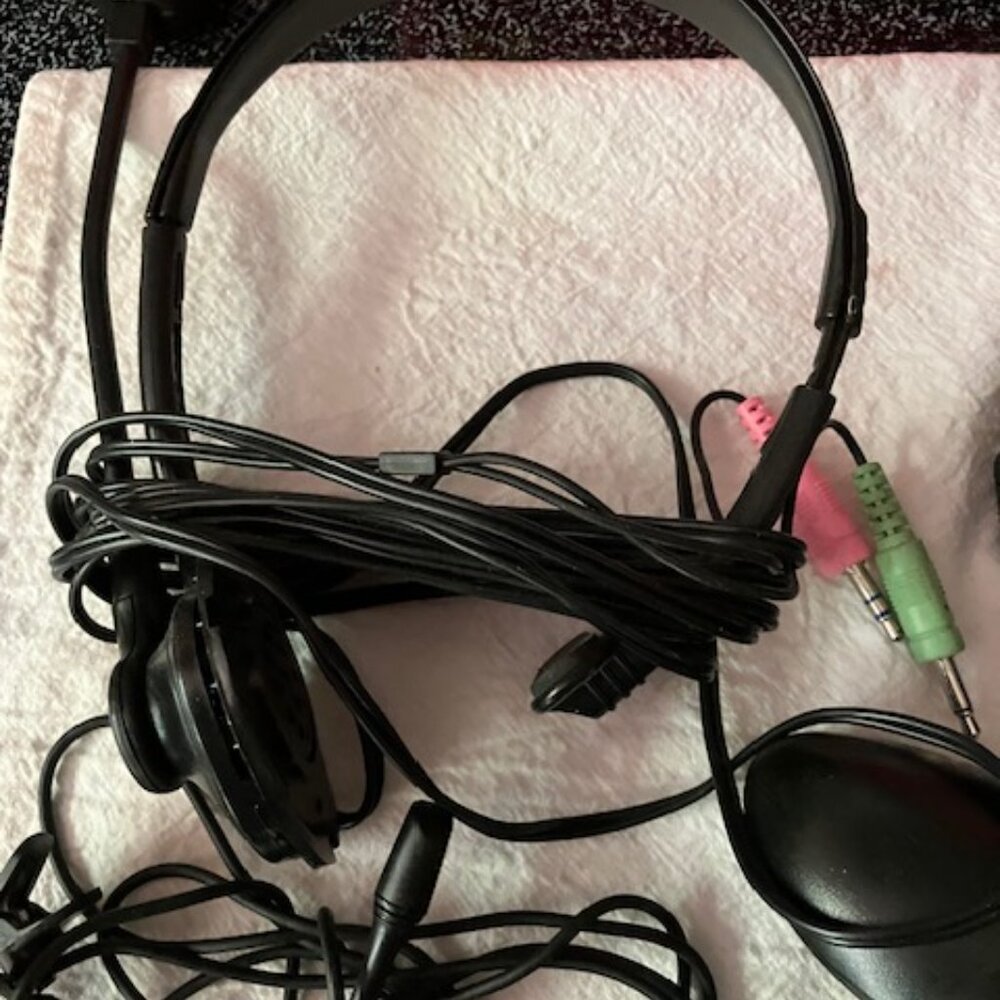 X Box corded controller - Picture 11 of 12